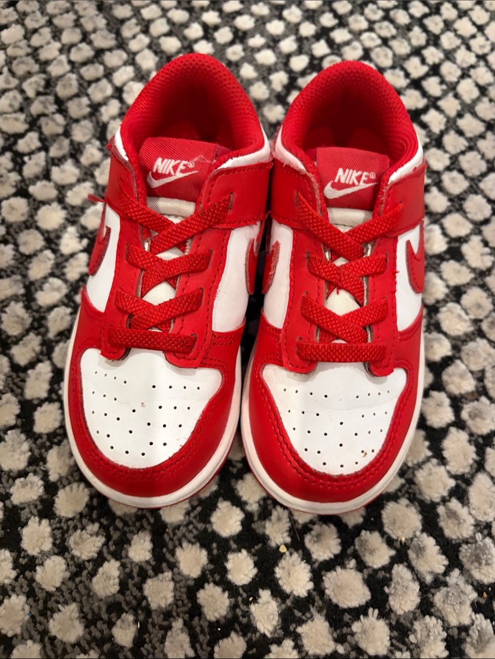 Nike Kids Red and White Low-Top Sneakers with Hook-and-Loop Strap